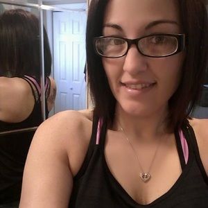 Meet your Posher, April